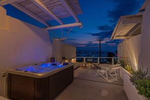 Terrace/patio - Bella View Mykonos Town Suites (Mykonos)