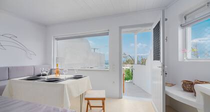 Bella View Mykonos Town Suites