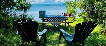 Writer’s Retreat. Secluded Waterfront Bras d’Or Lake, Cape Breton