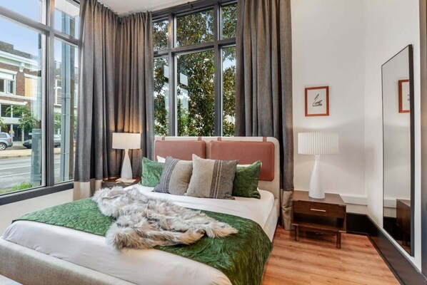 23 bedrooms, desk, iron/ironing board, travel crib