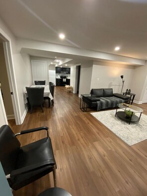 Apartment | 2 bedrooms - Mississauga Sweet Basement For Family (Mississauga)