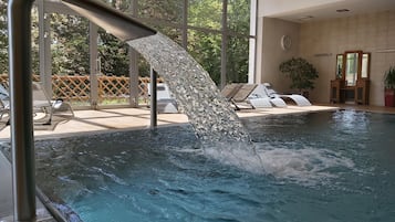 Sauna, Whirlpool, Dampfbad, Aromatherapie, Ganzkörperwickelbehandlung