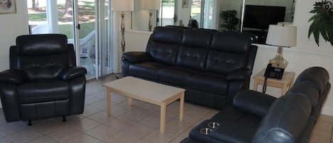 Villa, 2 Bedrooms | Living area | TV