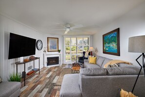 Smart-TV, Kamin, Tischtennisplatte