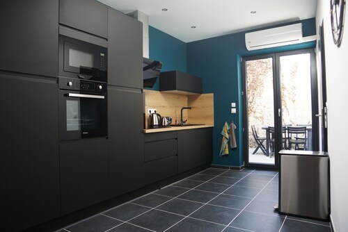 Gîte 8P rénové luxe - clim - PS4 à 15' de Lille center