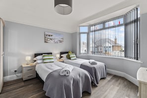 Classic Bungalow, Garden View (Fernhurst) | 2 bedrooms - Plymouth-fernhurst- 2 Bedroom Bungalow (Plymouth)