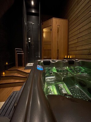 Massages des tissus profonds, massages suédois, massages prénataux