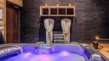 Deep-tissue massages, Swedish massages, prenatal massages, Thai massages