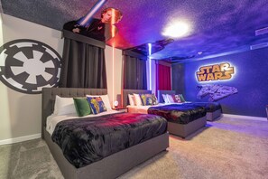 9 chambres, fer et planche à repasser, Wi-Fi, draps fournis