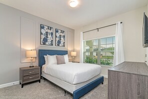 4 habitaciones, tabla de planchar con plancha, wifi y ropa de cama 