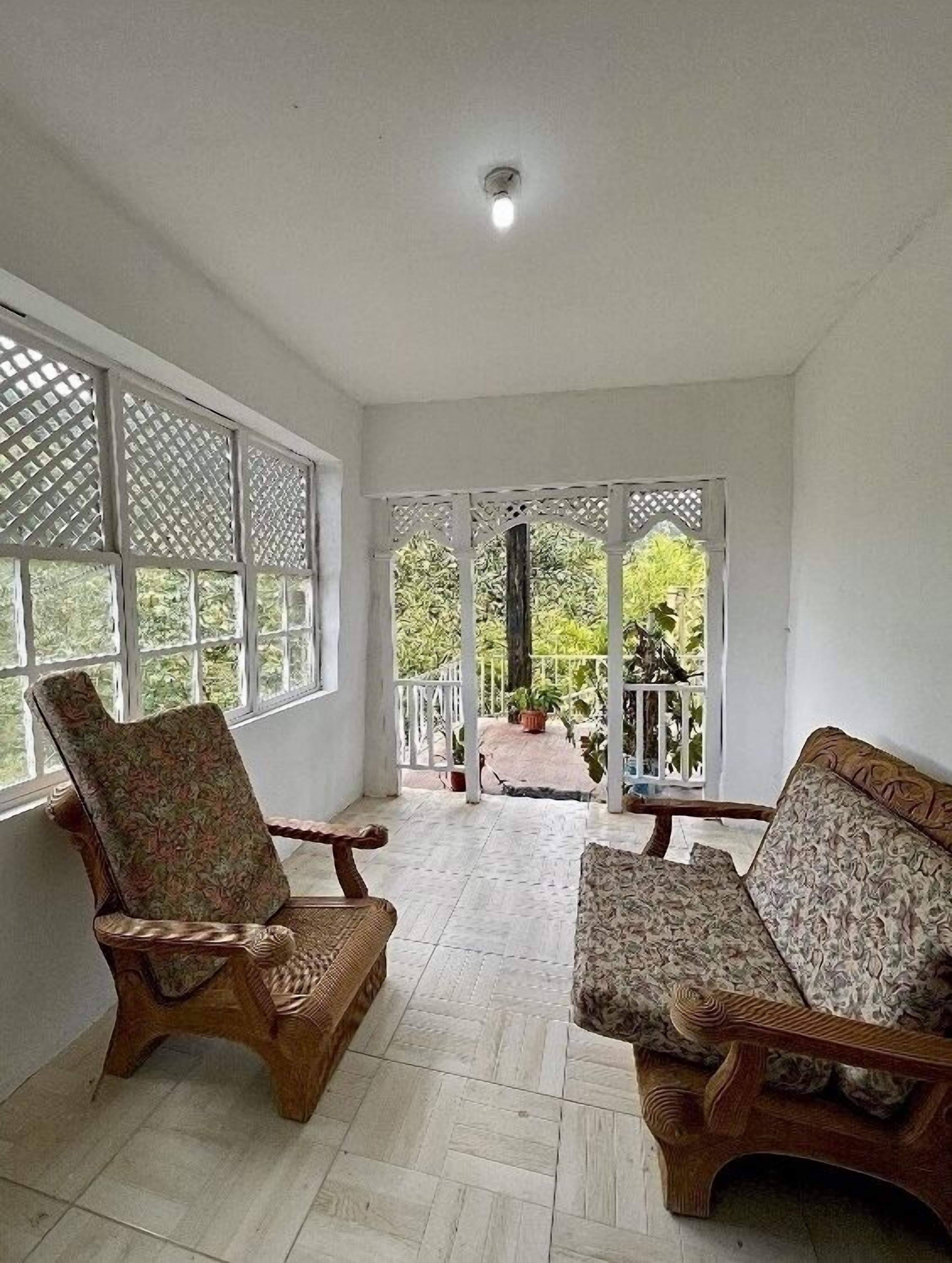 Deluxe Room | Balcony