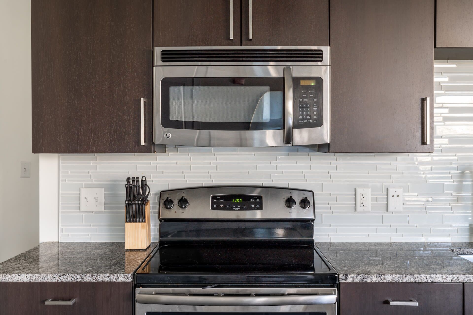 Kasa | Charming 2 BD + Fire Pit | Alexandria