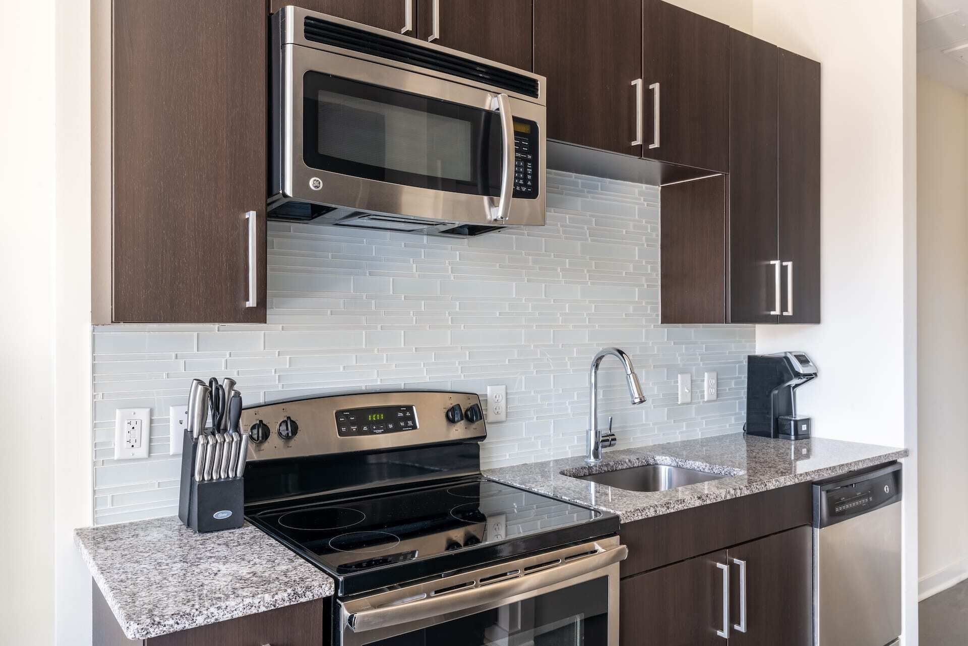 Kasa | Comfy Studio + Self Check-In | Alexandria