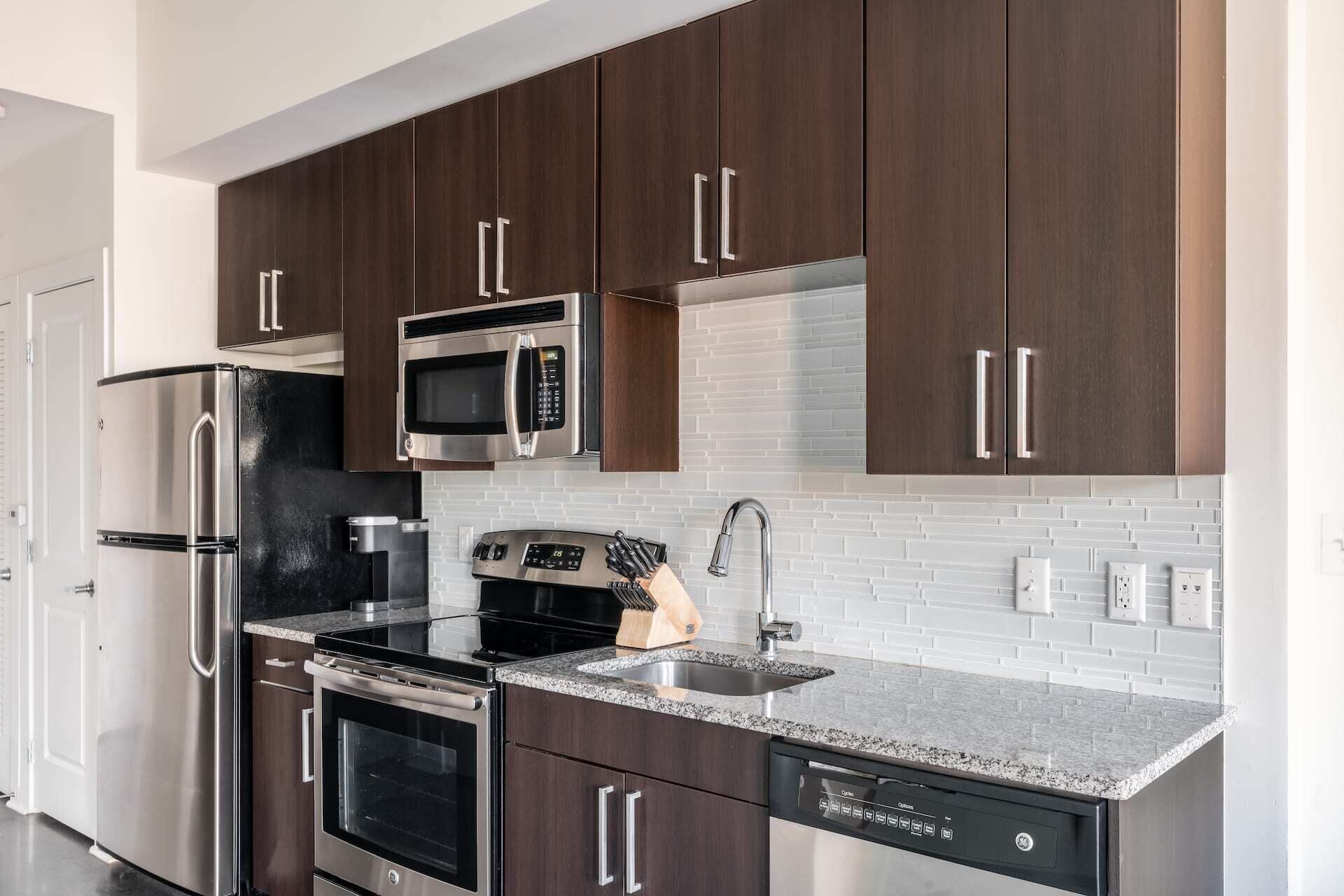 Kasa | Comfy Studio + Pet Friendly | Alexandria