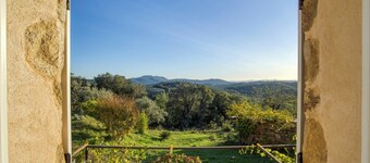 Cosy ALL NEW cottage with swimming pool-