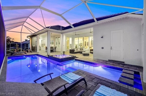 Piscine extérieure, piscine chauffée