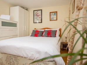 2 dormitorios, tabla de planchar con plancha, wifi gratis y ropa de cama