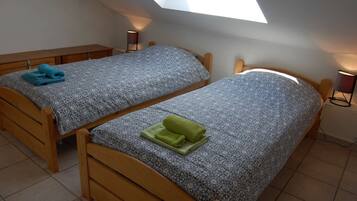 1 bedroom, WiFi, bed sheets