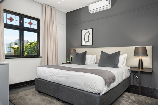 1 bedroom, in-room safe, iron/ironing board, internet