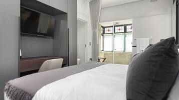 1 bedroom, in-room safe, iron/ironing board, internet