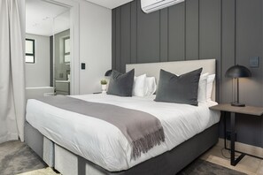 1 bedroom, in-room safe, iron/ironing board, Internet
