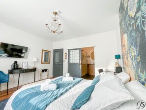 Superior Double Room, Ensuite, Park View (ÉLÉGANTE) - La Demeure N 5 (Cambrai)