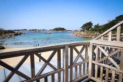 Logis Hôtel Saint-Guirec et de la Plage