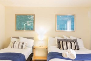 Unclassified image, 5 of 31, button - Centrally Located - The Delightful Doubles Unit A (Columbus)