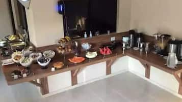 Free daily buffet breakfast