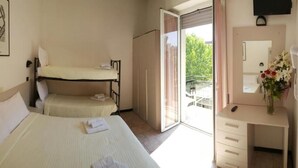 Classic Quadruple Room - Hotel Galileo (Rimini)