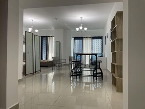 Interior - VINTAGE CRAFT STAYS (Dubai)