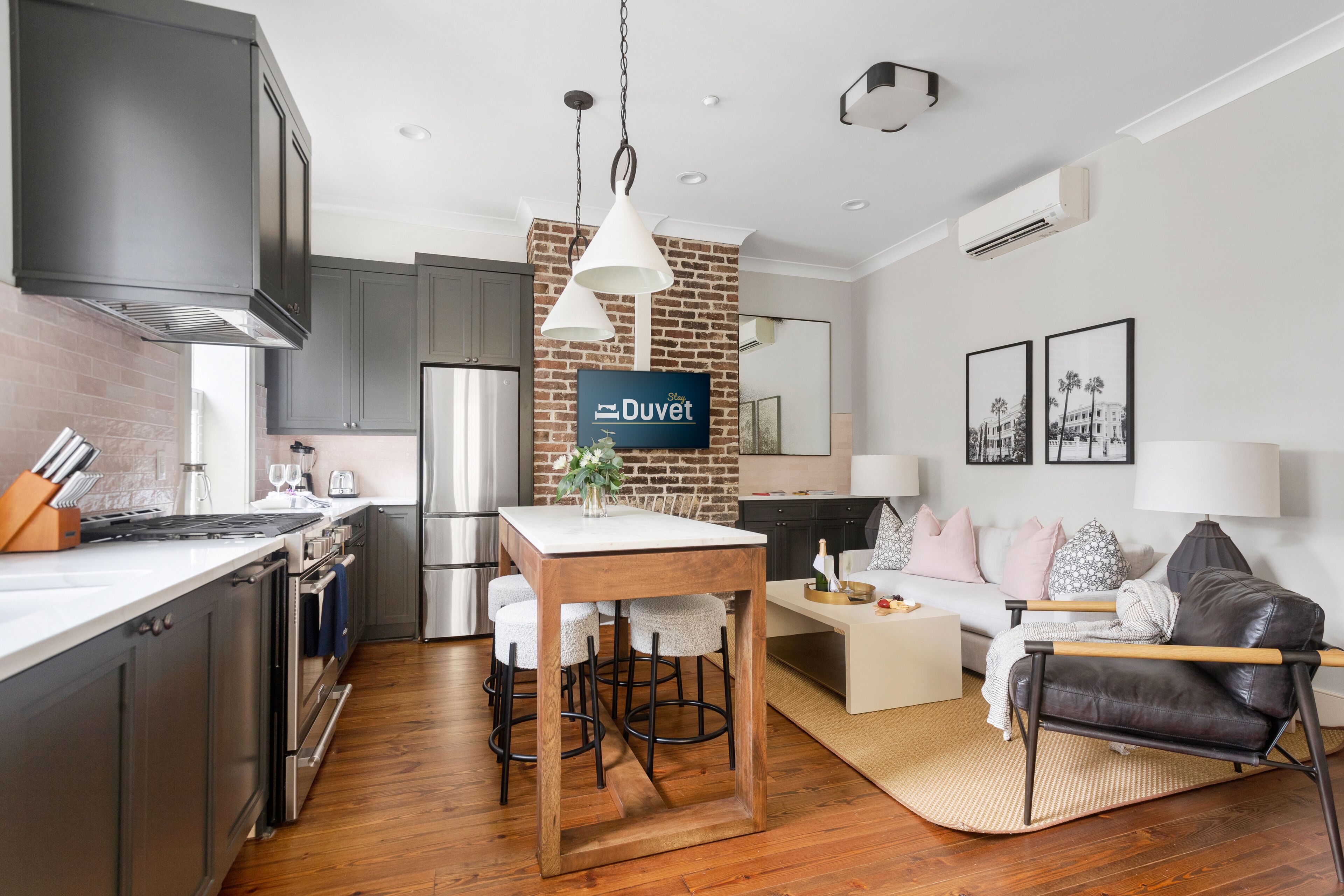 Thomas Waring House (Suite B) by Stay Duvet!