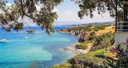 Yiangos House - Three Bedroom Villa, Sleeps 6