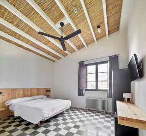 Literie hypoallergénique, Wi-Fi gratuit, draps fournis