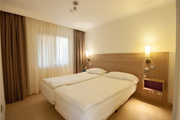 2 bedrooms, desk, iron/ironing board, travel cot