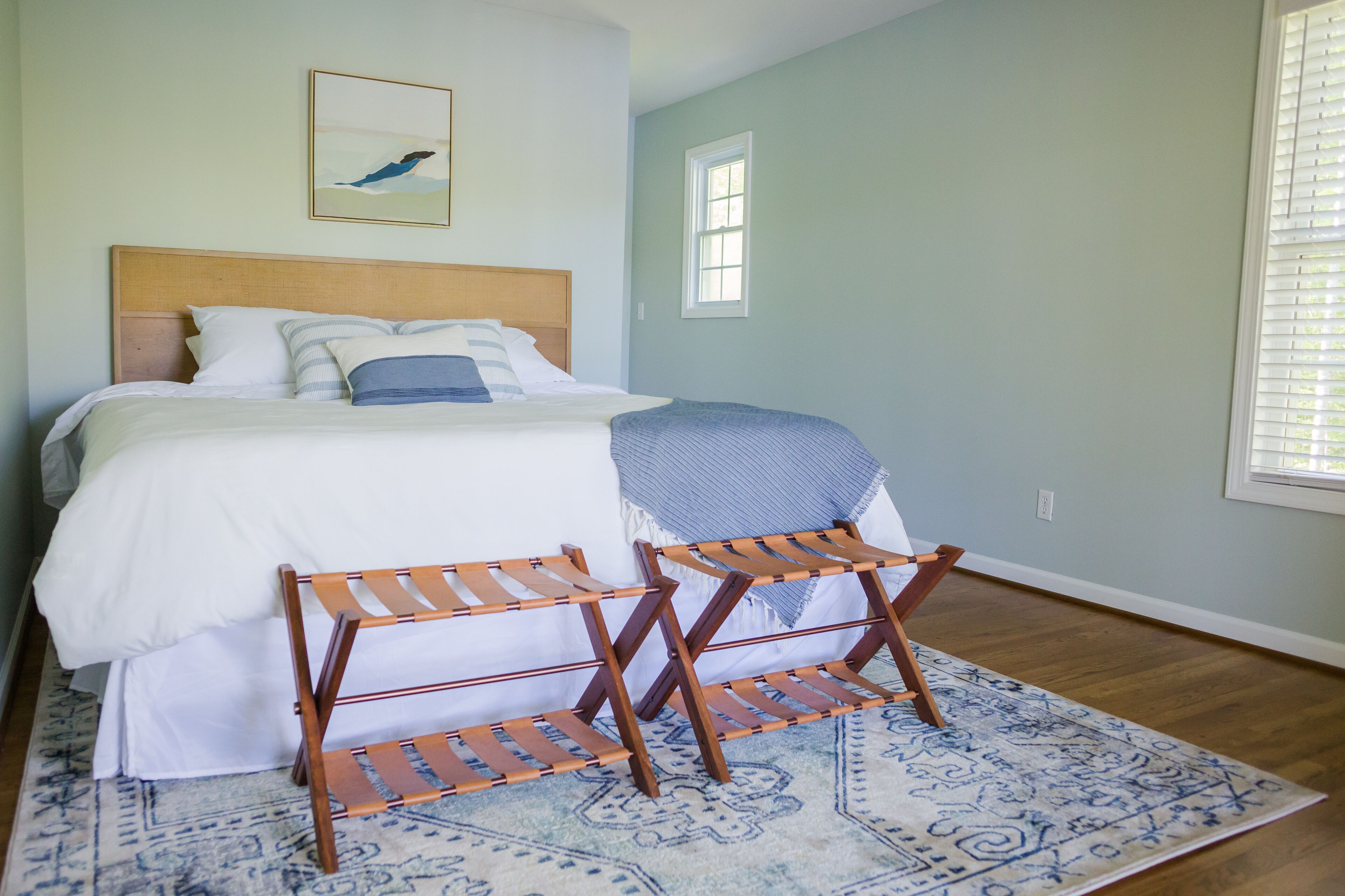 Wine Down in 5BR Lake Front Home at Hyco Lake