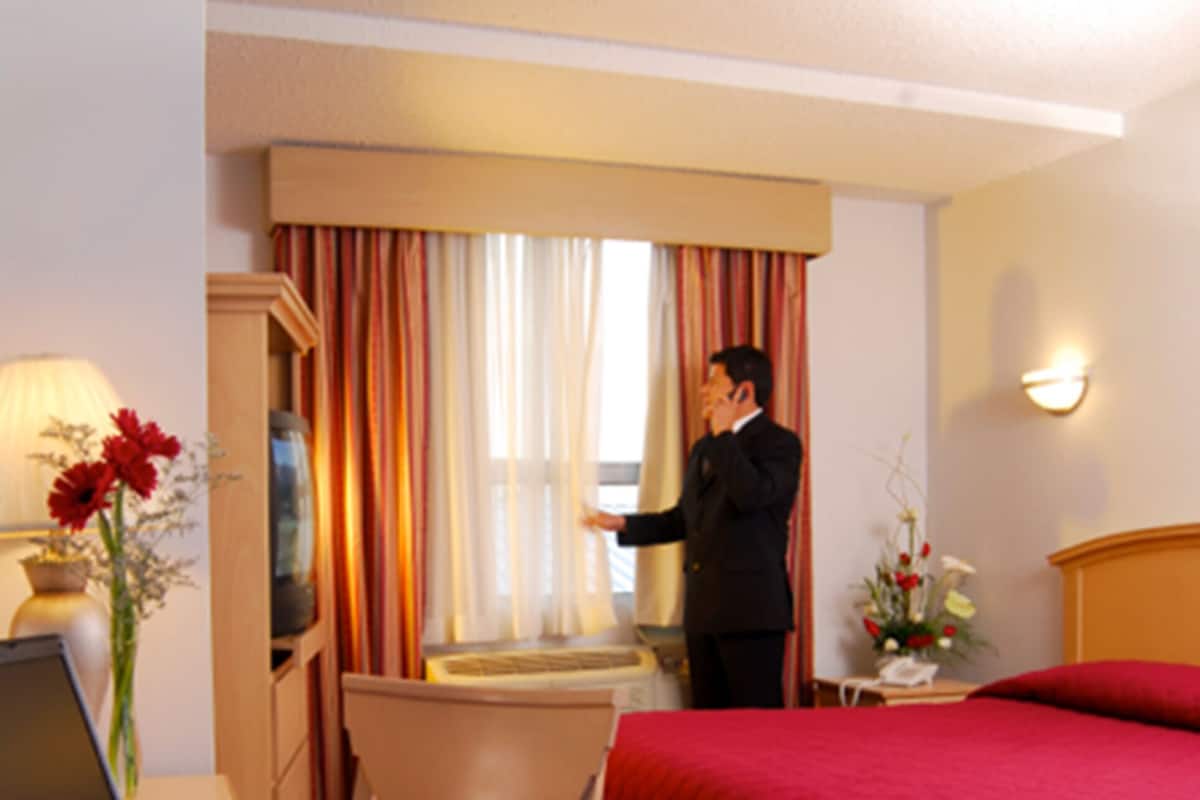 Caja de seguridad en la habitación, cortinas blackout y wifi gratis