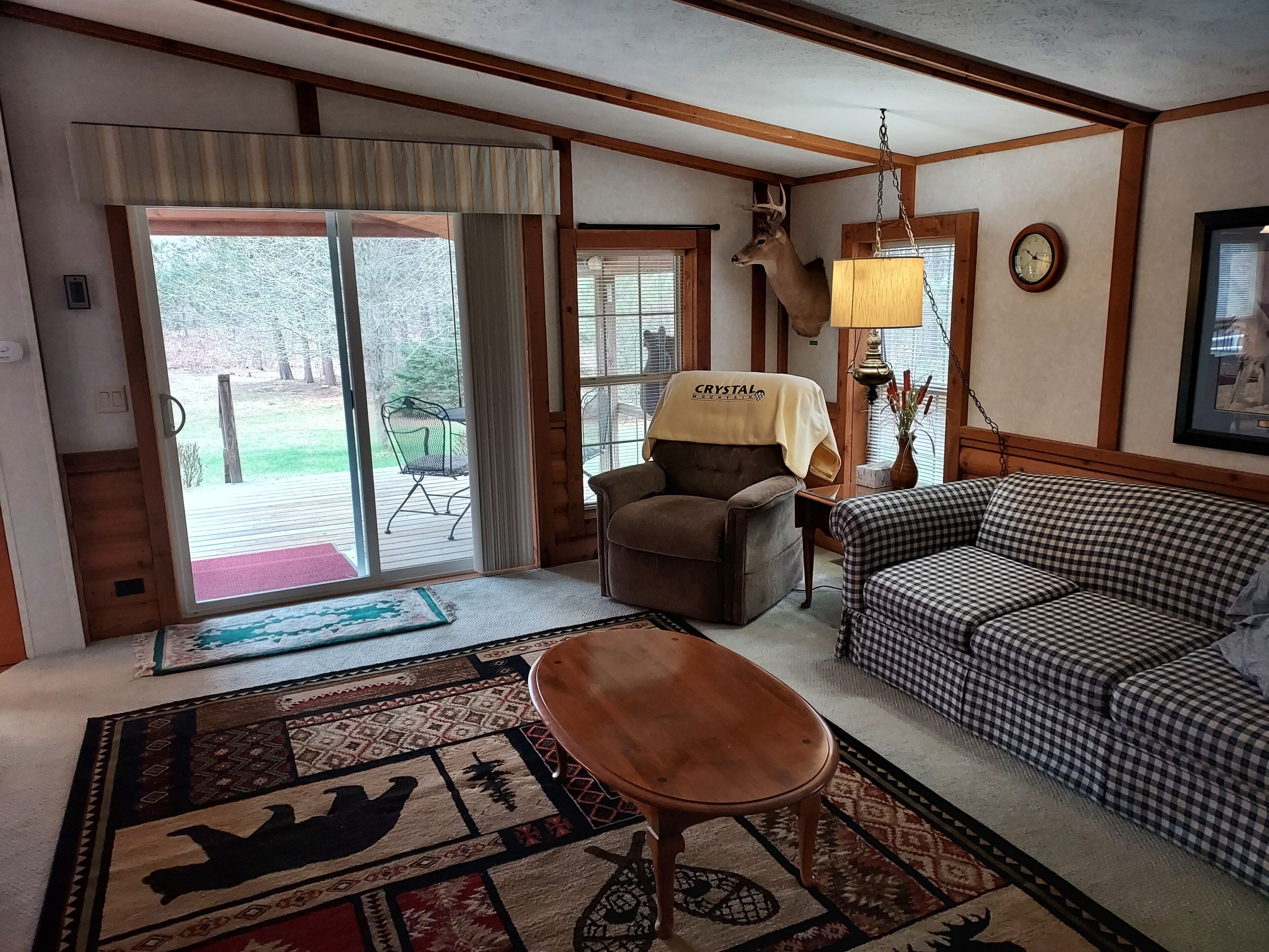 Country Cottage, guest friendly solitude in the forest. 4 season activity nearby