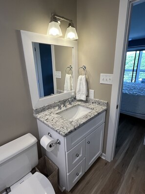 Duschwanne, Haartrockner