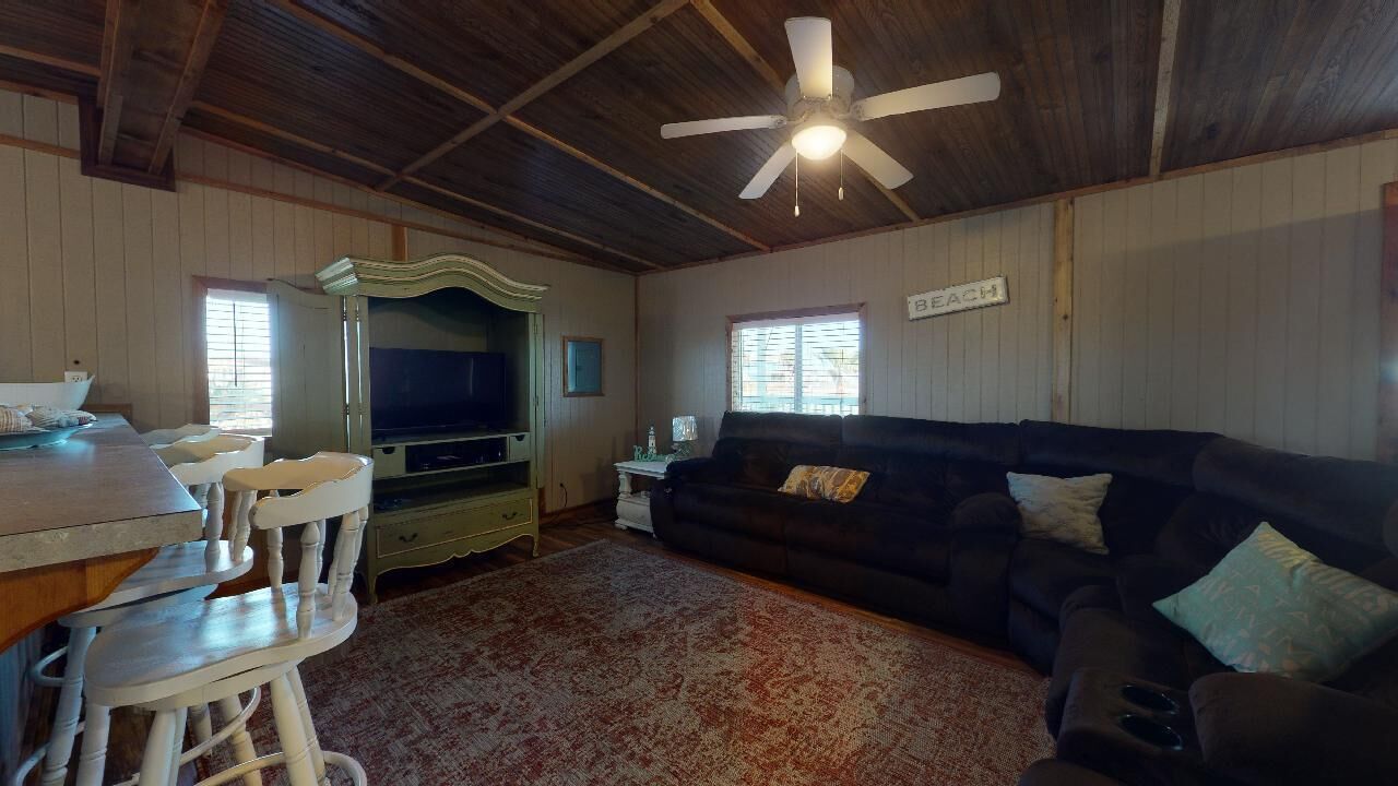 Charming, simple getaway!