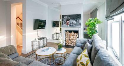 Spacious & Modern 3brs House in Central London