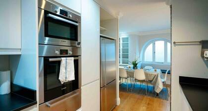 Spacious & Modern 3brs House in Central London