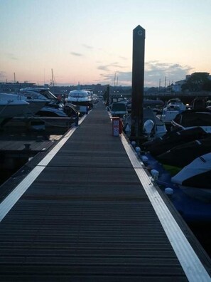 Exterior - Traditional Boat Sleeps 2 With Cafe (Torquay)