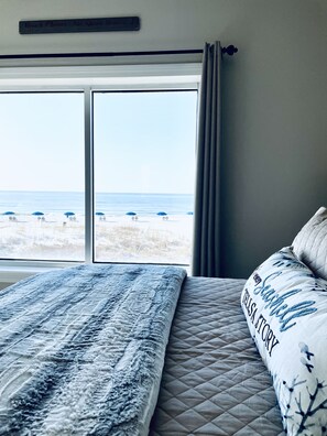 4 bedrooms, desk, iron/ironing board, free WiFi