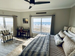 3 bedrooms, desk, iron/ironing board, free WiFi