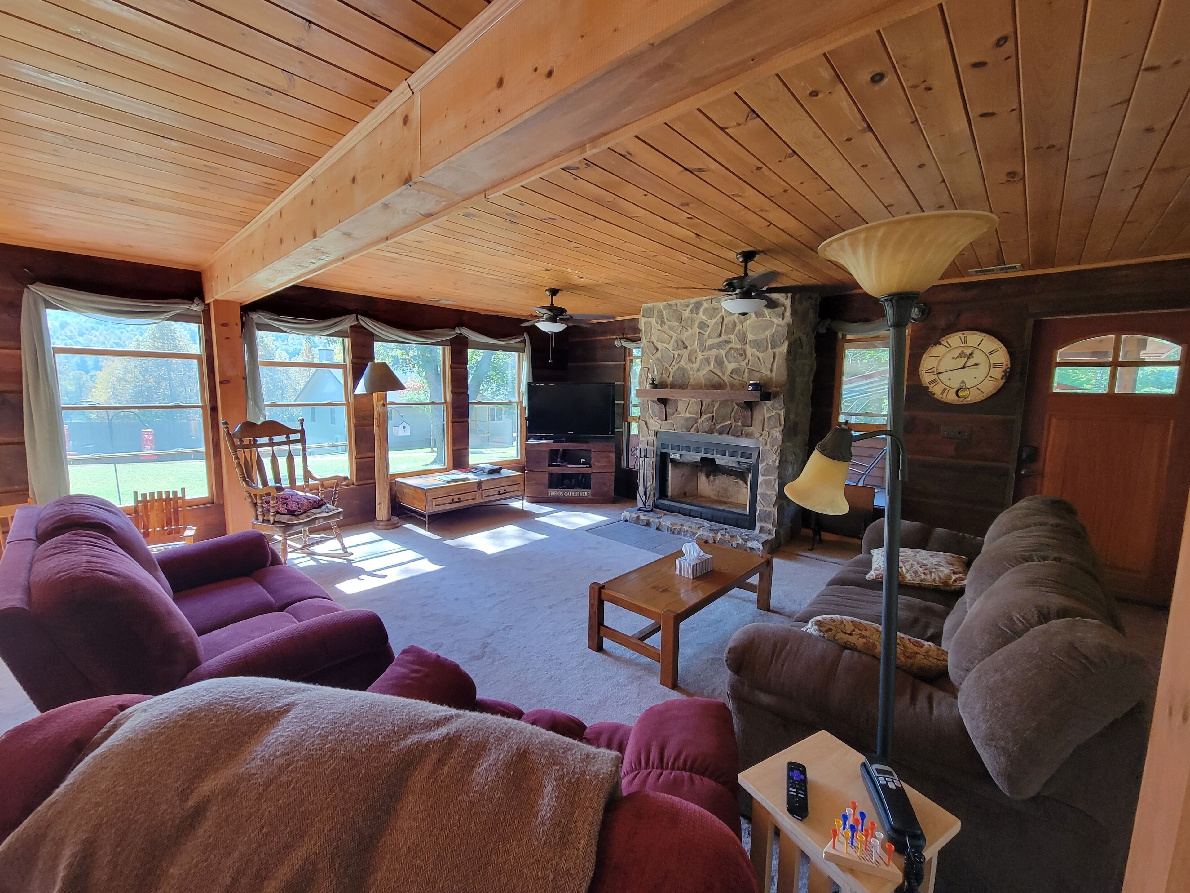 Country Home Private Setting Mountain Views