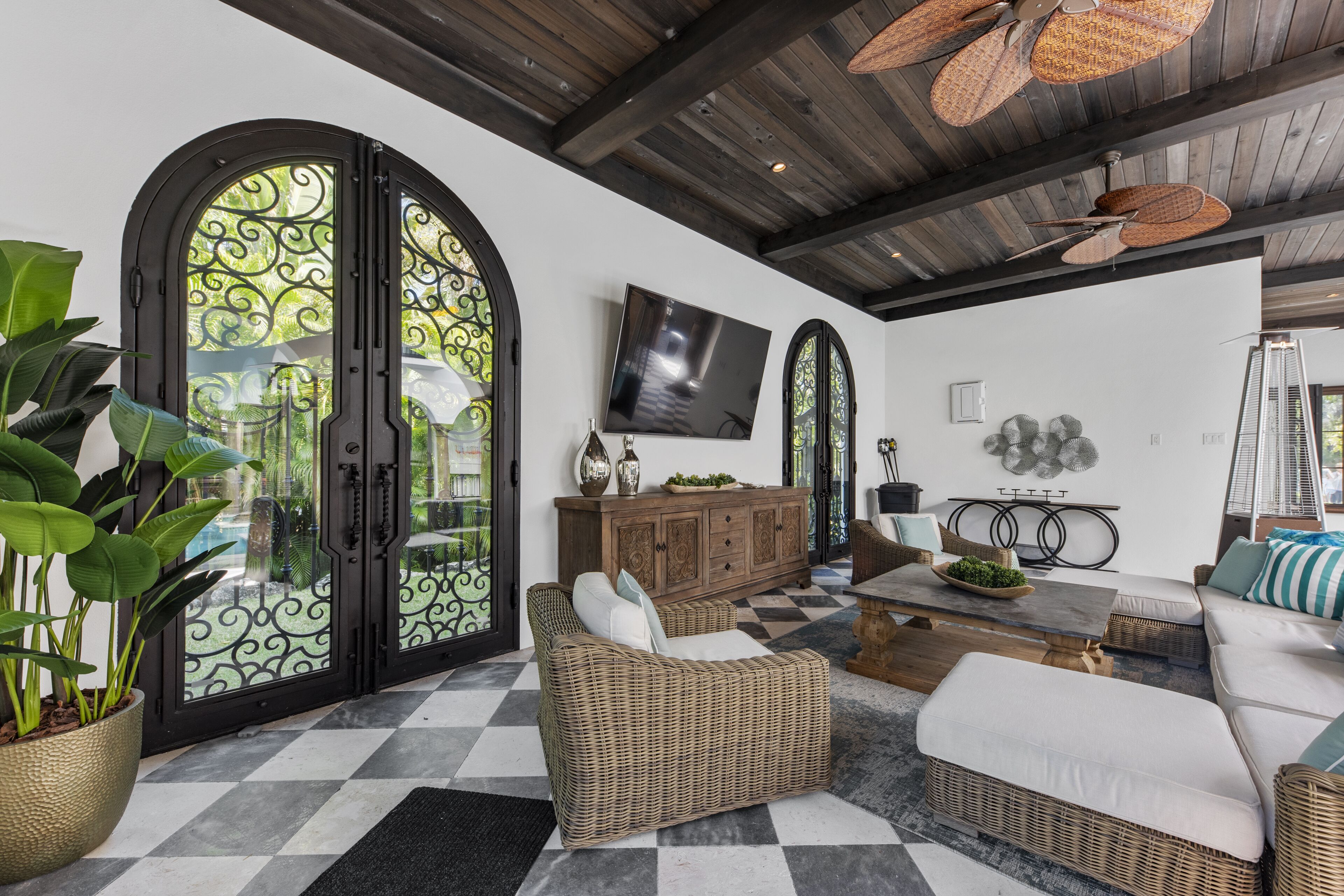 TV connectée, cheminée