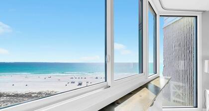 🌴Gulf Views- Beachside Pool- Studio Top of the Gulf 813🌴