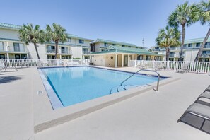 Pool - ⭐350yds2Beach-Community Pool-Sleeps 6-2BR Sandprints C10⭐ (Miramar Beach)