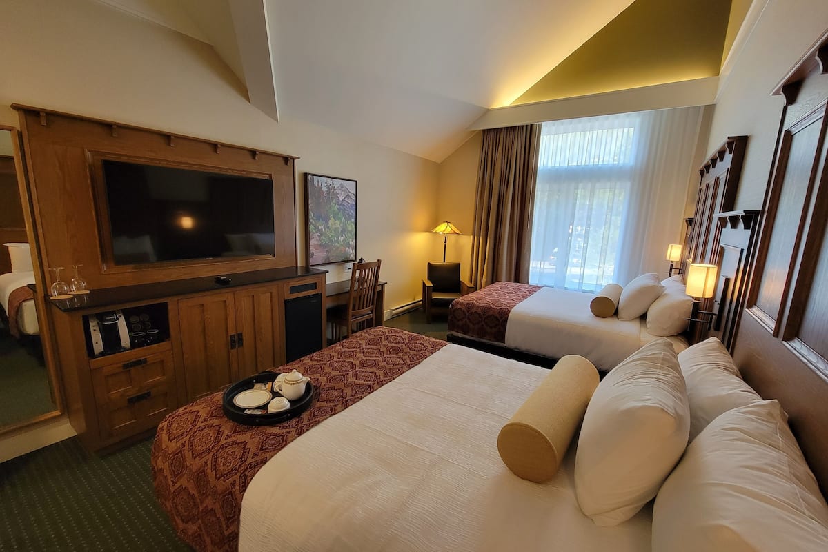 standard double room, 2 queen beds, mountain view | 1 bedroom, egyptian cotton sheets, premium bedding, pillow-top beds